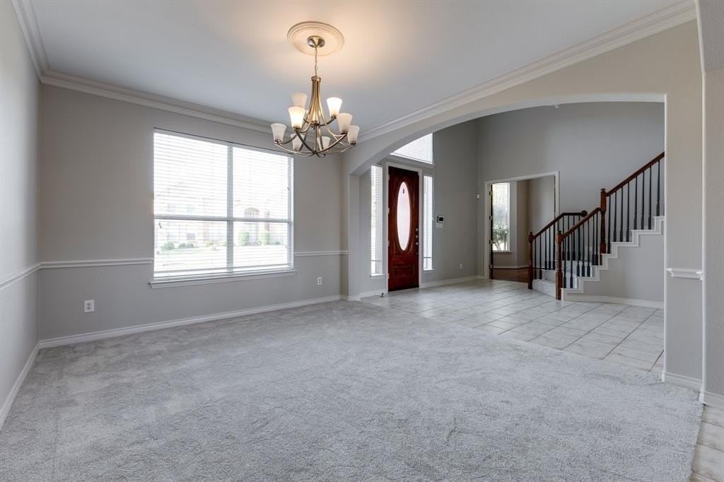 3008 Chippenham Dr - Photo 4 of 25