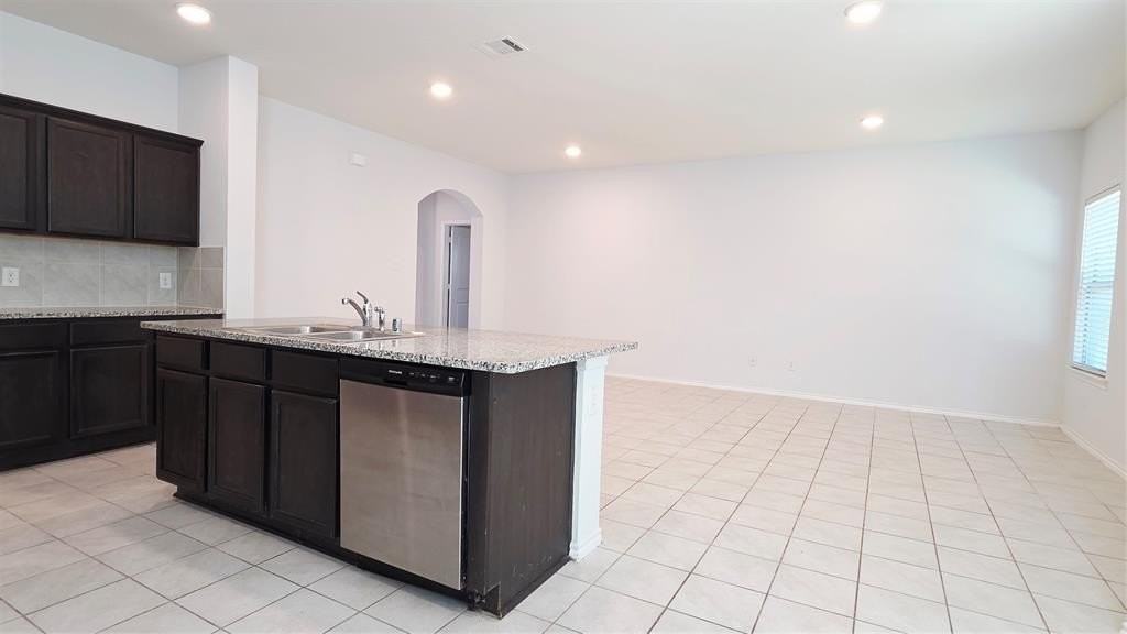 1212 Bronze Lane - Photo 5 of 29