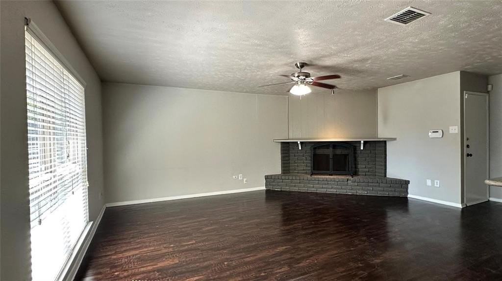 534 Windsor Dr - Photo 6 of 14