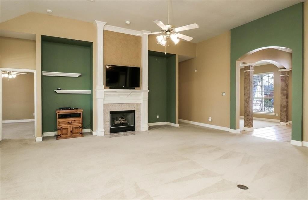 717 Summerfield Dr - Photo 6 of 25