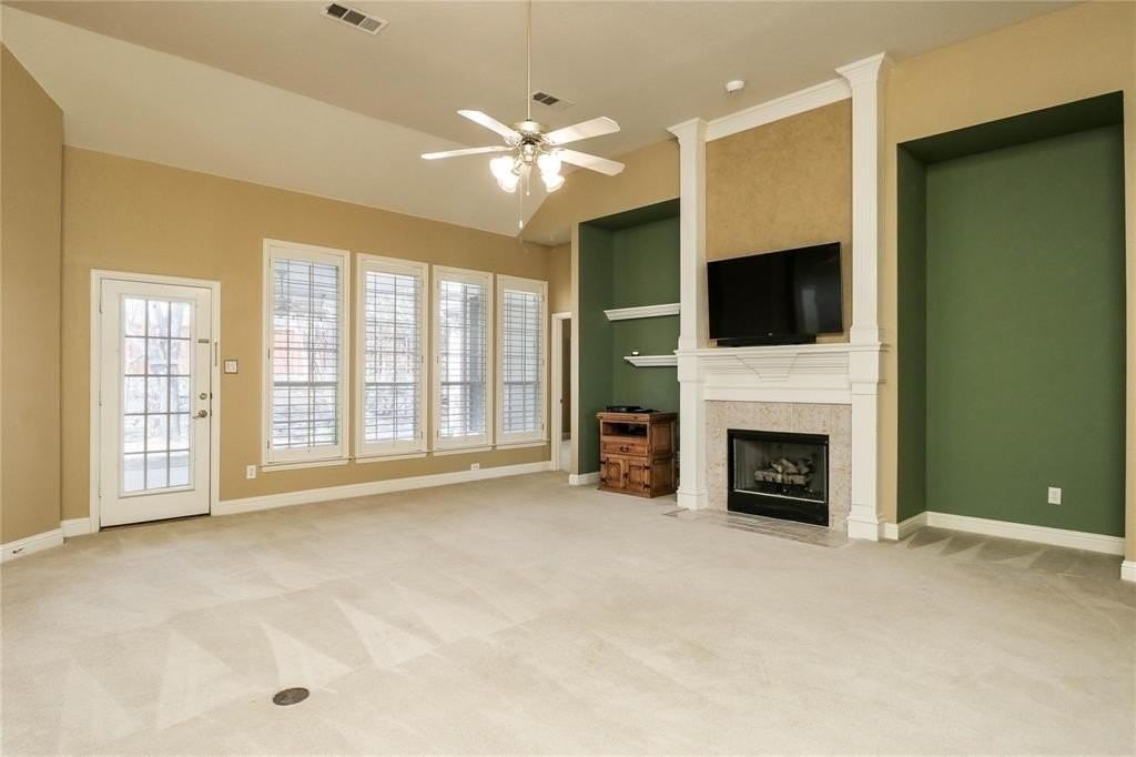 717 Summerfield Dr - Photo 7 of 25