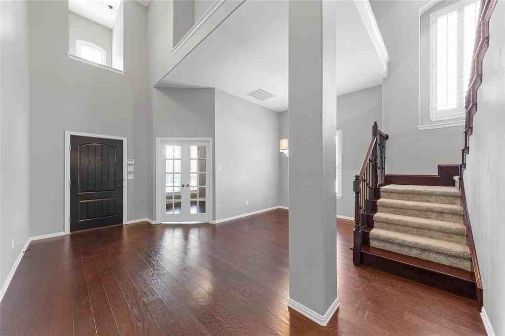 1901 Fair Parke Ln - Photo 6 of 37