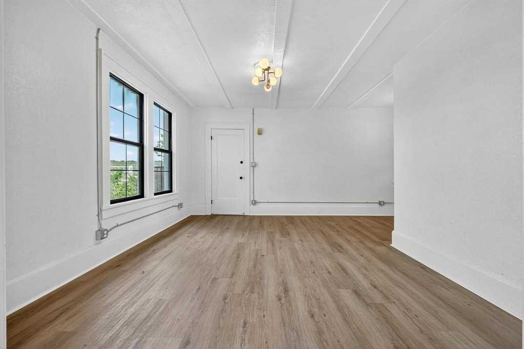 513 Northwest 6th Street #4 - Photo 3 of 34