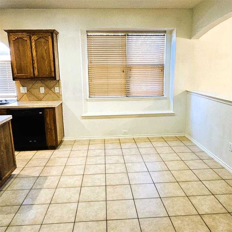 7909 Raton Ridge Ln - Photo 5 of 10