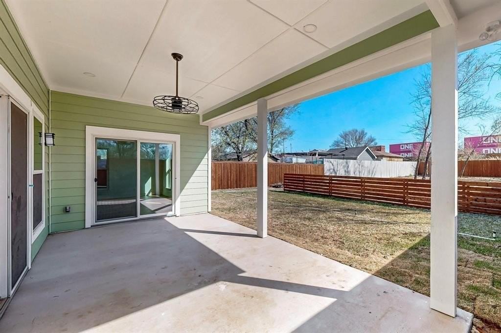 1812 Muncie Avenue - Photo 2 of 12