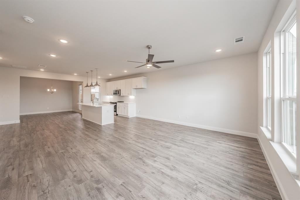 9613 Thorncrown Ln - Photo 2 of 34