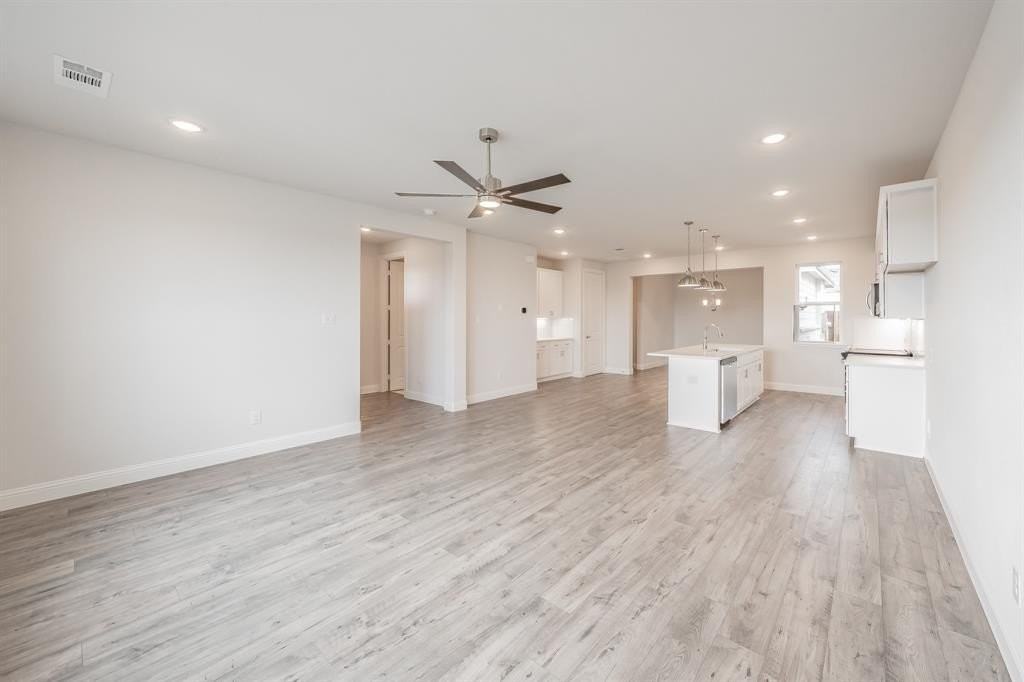 9613 Thorncrown Ln - Photo 3 of 34