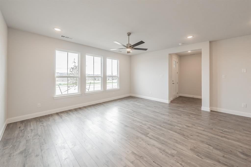 9613 Thorncrown Ln - Photo 4 of 34