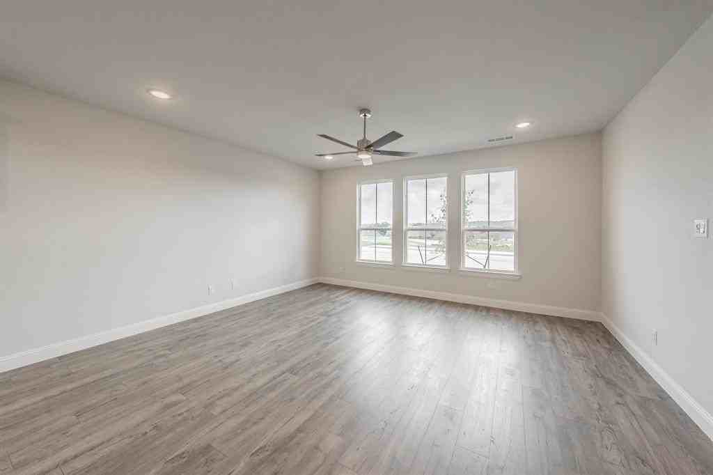 9613 Thorncrown Ln - Photo 5 of 34