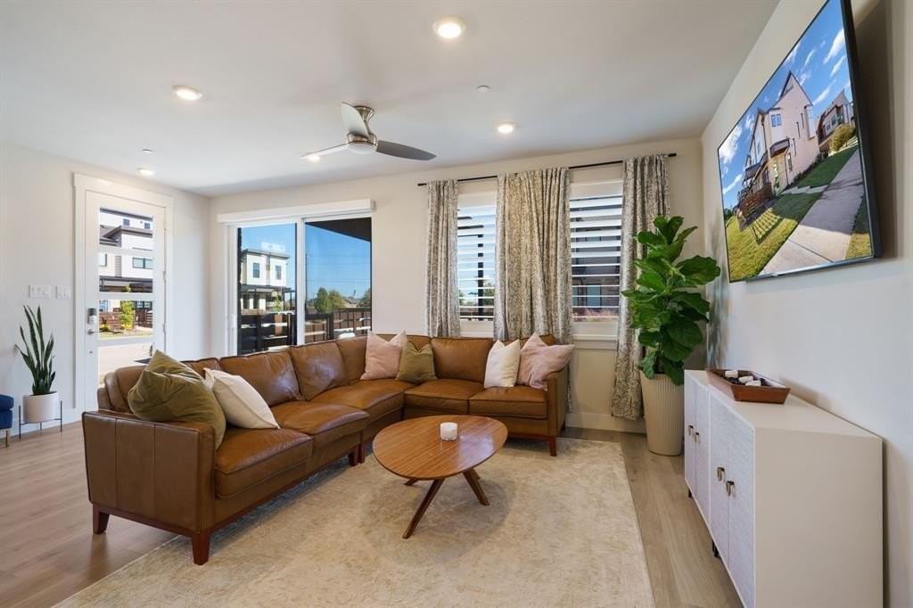 761 Cavitt Ct - Photo 2 of 23