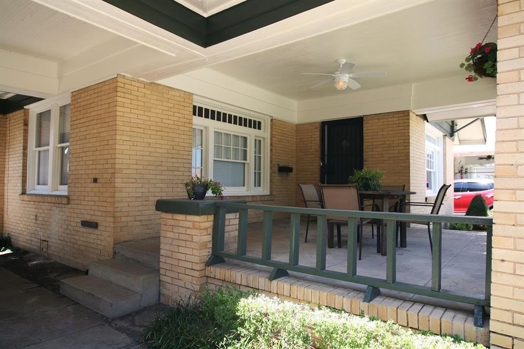 3108 S Adams St - Photo 3 of 18