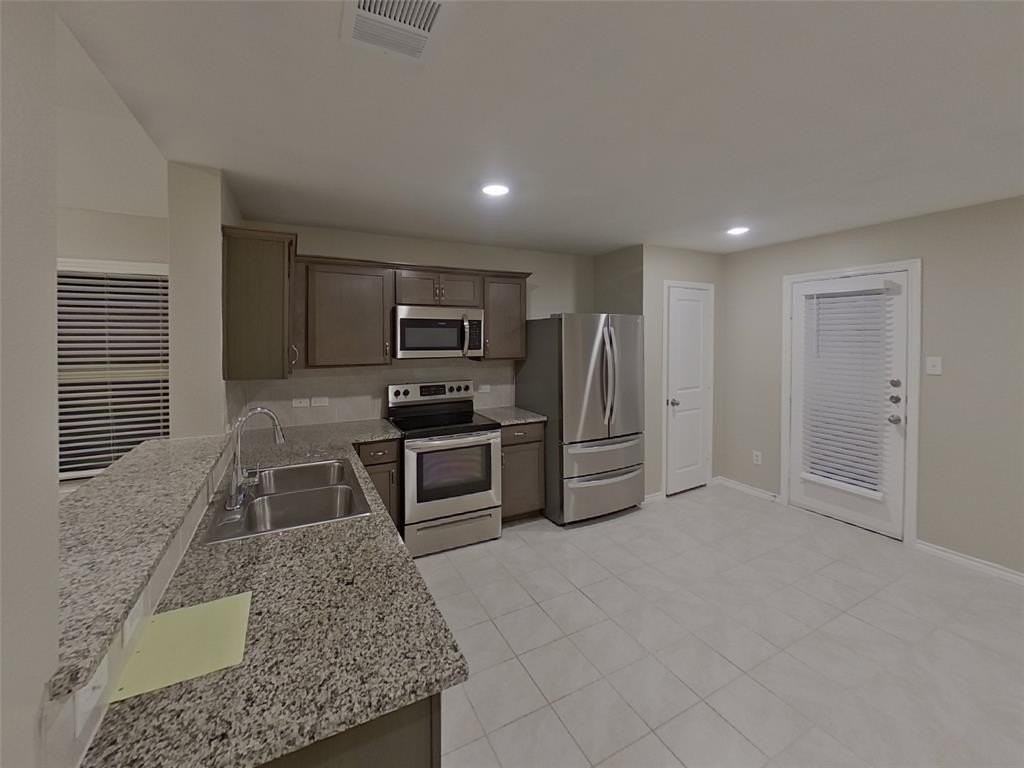 1809 Princeton Ave - Photo 4 of 17