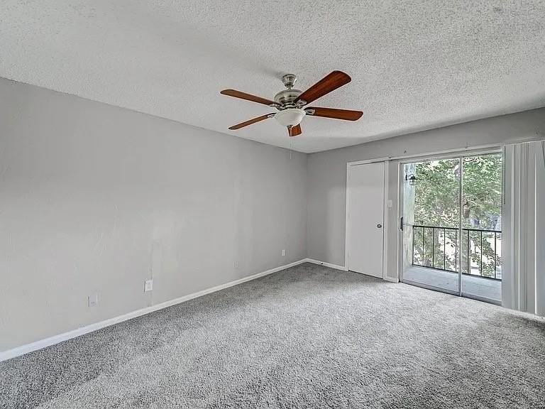 1901 Kingswood Ct #1905 - Photo 6 of 9