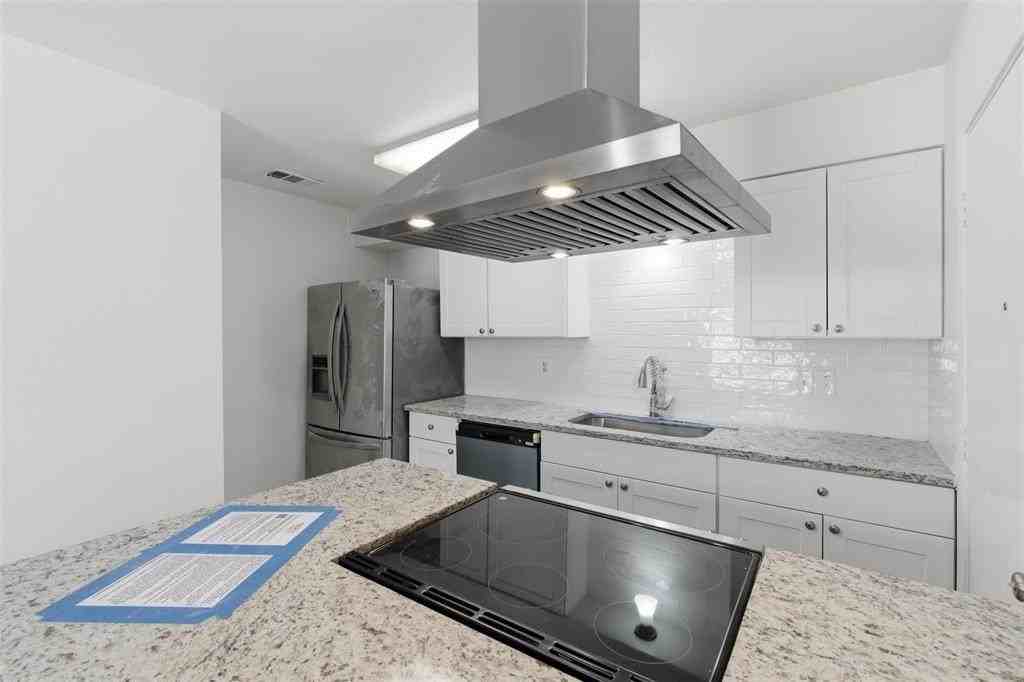 803 Melody Cir - Photo 4 of 21