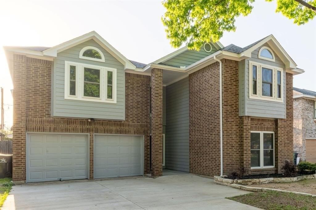 6400 Meadow Glen Court - Photo 2 of 23