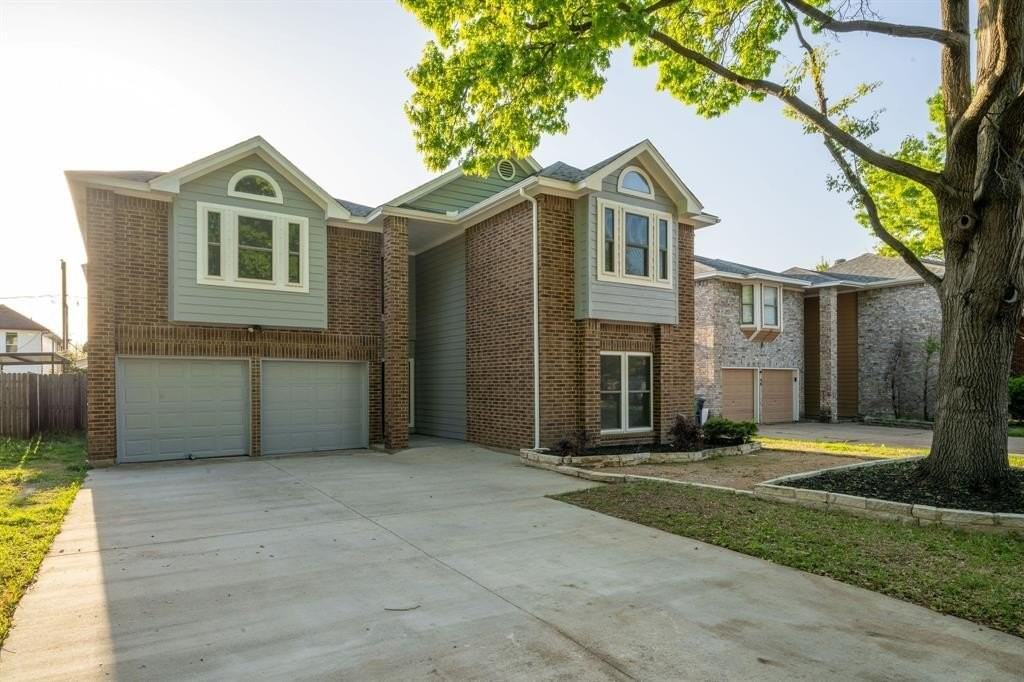 6400 Meadow Glen Court - Photo 3 of 23