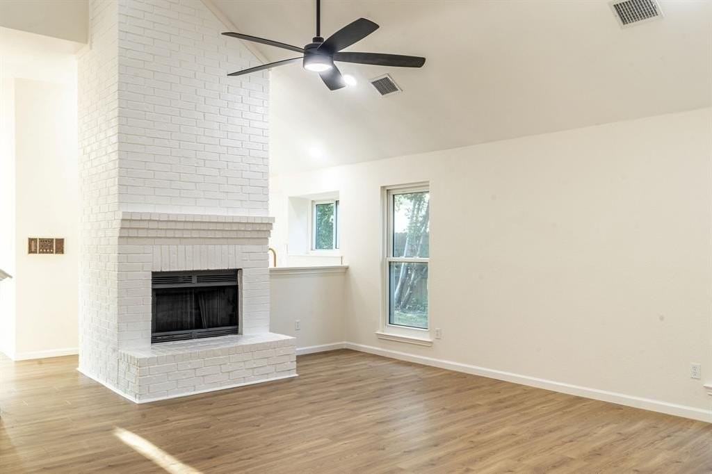 6400 Meadow Glen Court - Photo 6 of 23