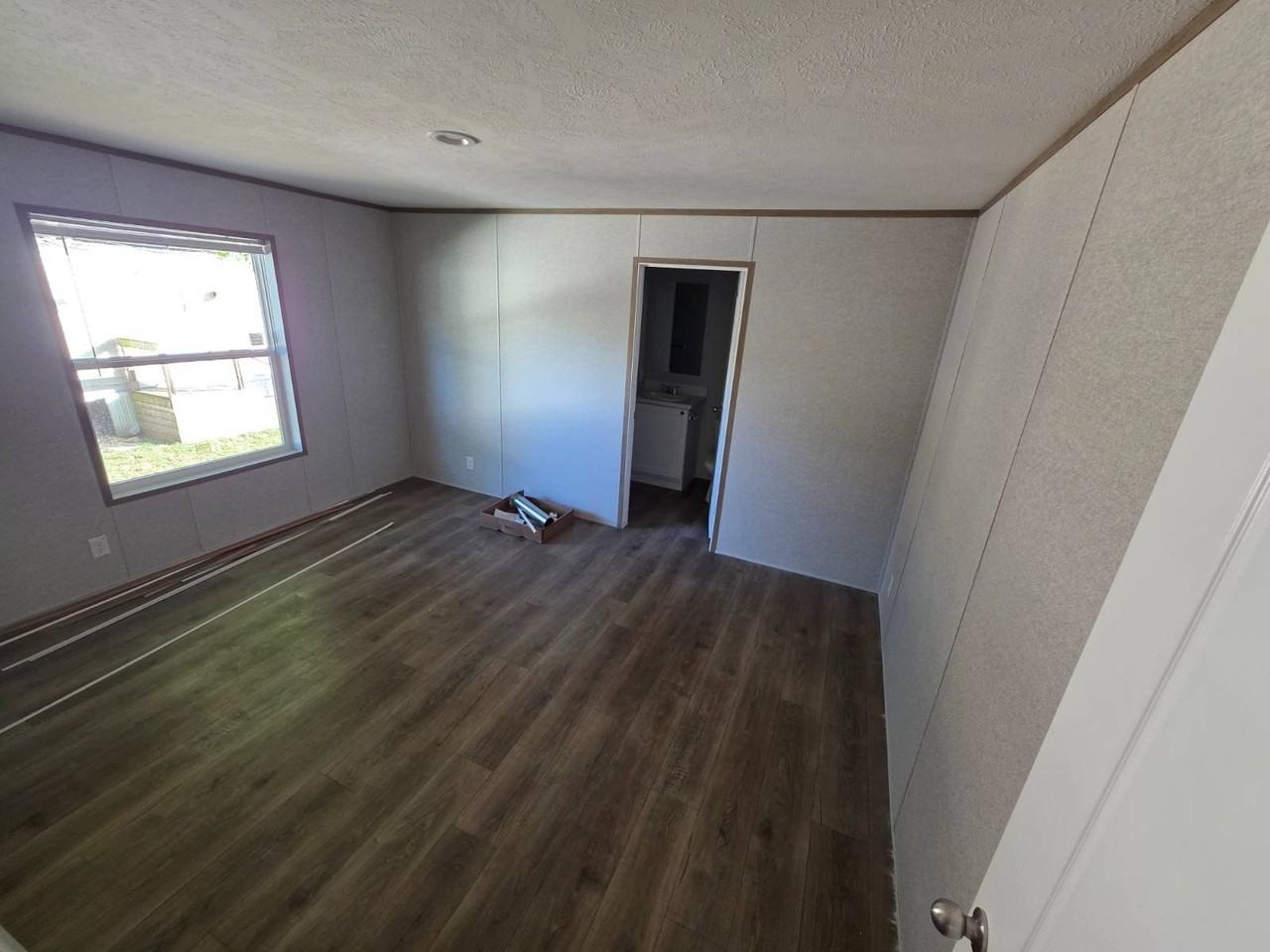 304 Landrey Drive - Photo 4 of 4