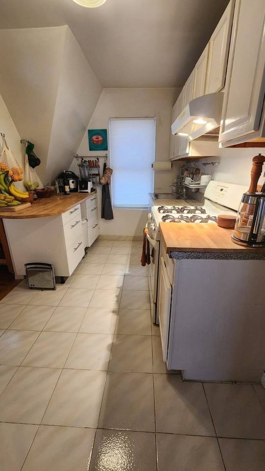 East 12th Street & Ave R - Photo 2 of 25