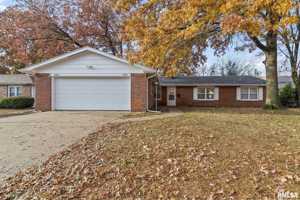 featured image of 2403 Lynnhaven Road