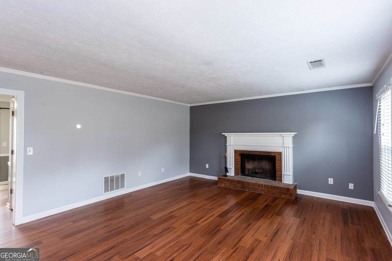 760 Indian Lake Drive Northwest - Photo 3 of 19