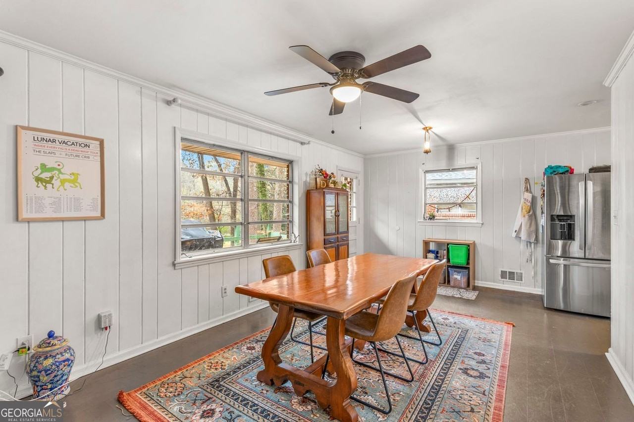 2205 Plantation Dr - Photo 4 of 20