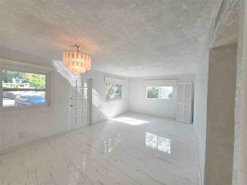 1751 Nw 29th Ter - Photo 5 of 16