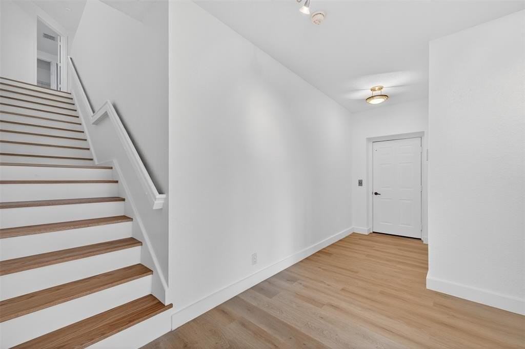 2678 Center Court Dr #2678 - Photo 5 of 50