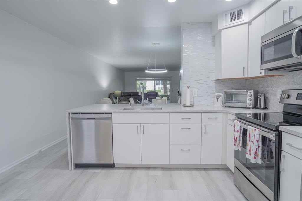 3201 Portofino Point #F1 - Photo 4 of 50