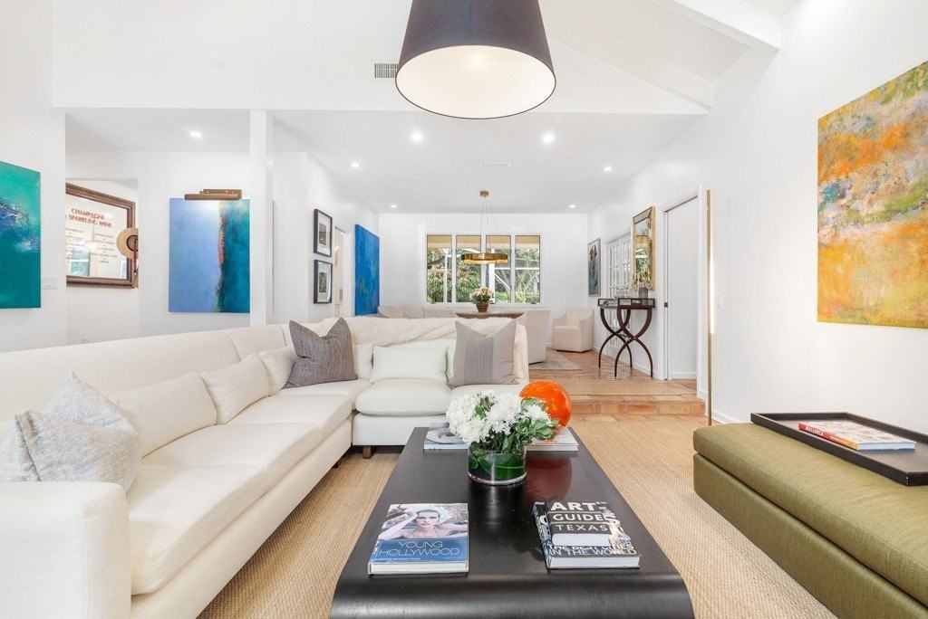 1513 E Camino Del Rio - Photo 6 of 36