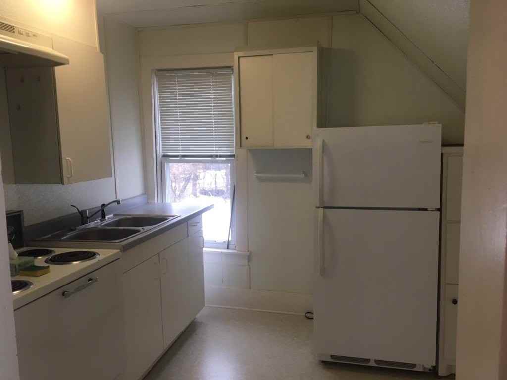 1308 11th St E Apt 3 #3 - Photo 5 of 13