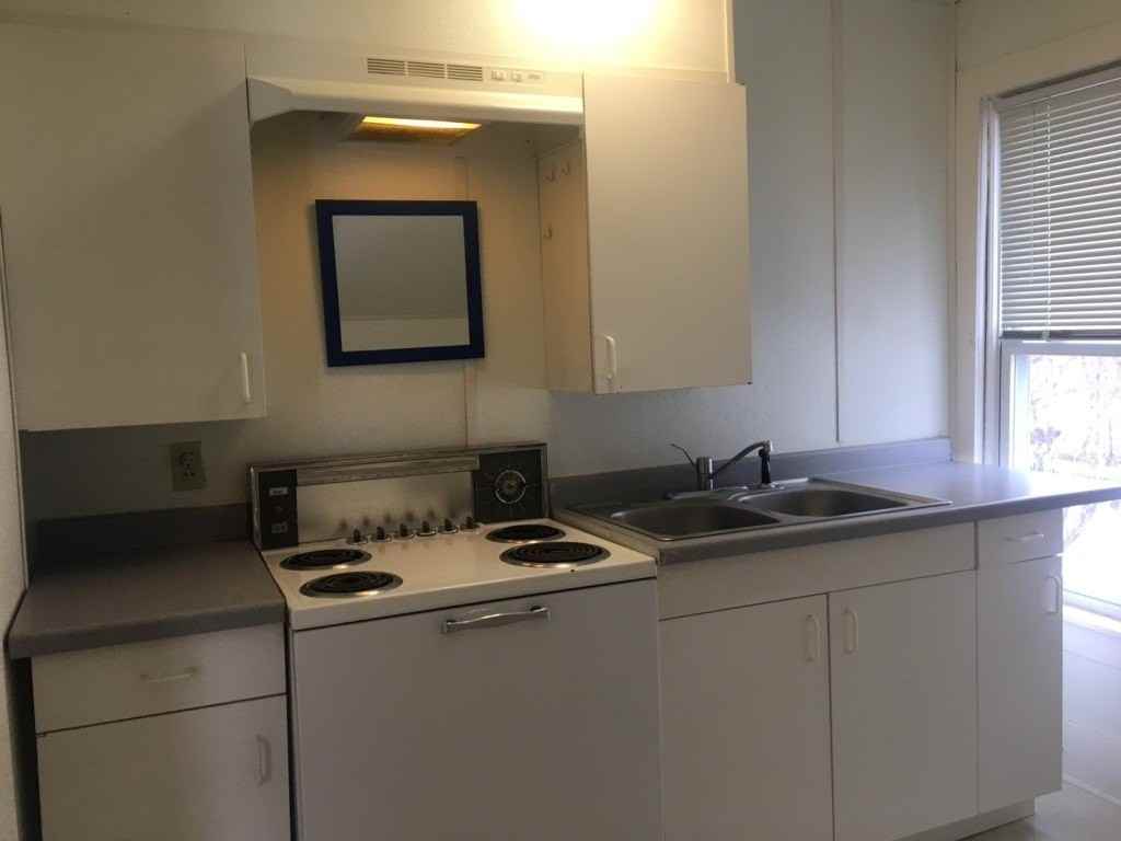 1308 11th St E Apt 3 #3 - Photo 7 of 13