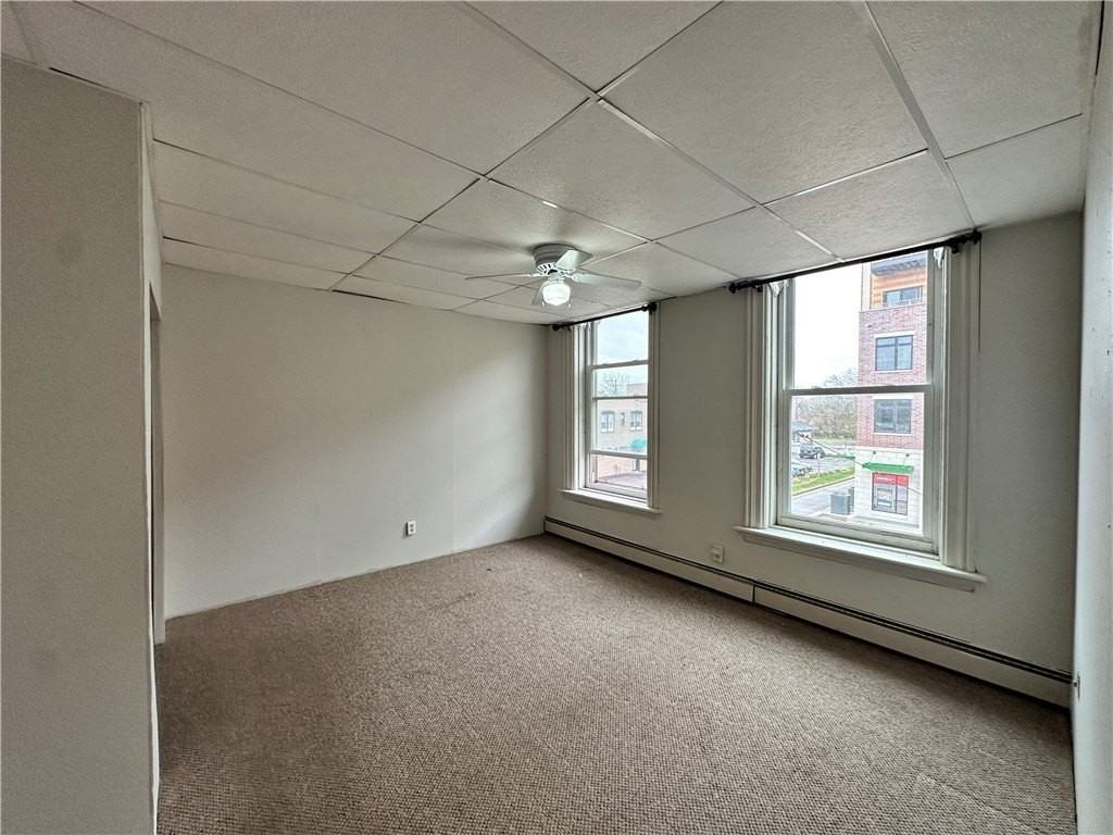 516 Broadway St S - Photo 4 of 15