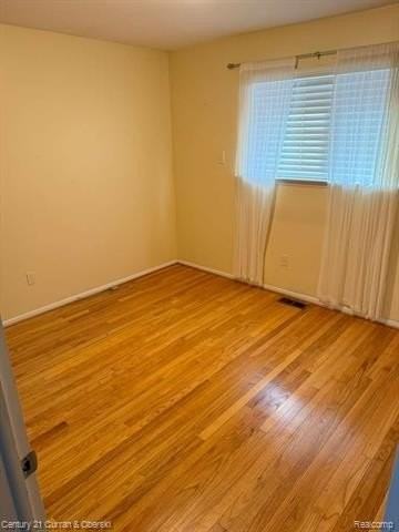 6523 N Vernon St - Photo 6 of 13