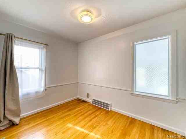 806 North Altadena Avenue - Photo 5 of 26