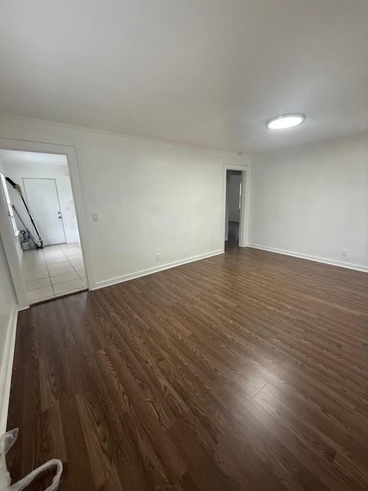 33 Southwest 12th Avenue - Photo 7 of 18