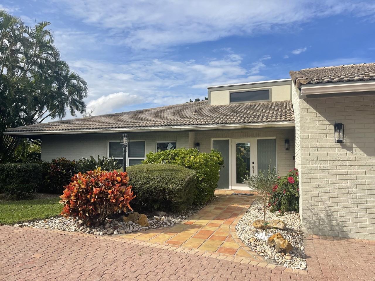 13772 Sand Crane Dr - Photo 2 of 37