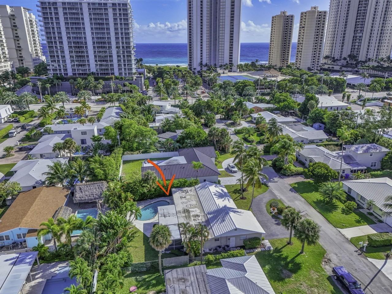 1242 N Harbor Dr - Photo 2 of 50