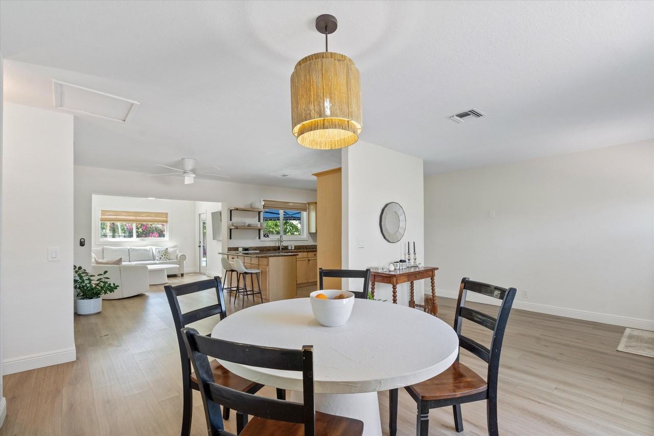 4921 Ne 23rd Ave - Photo 2 of 29