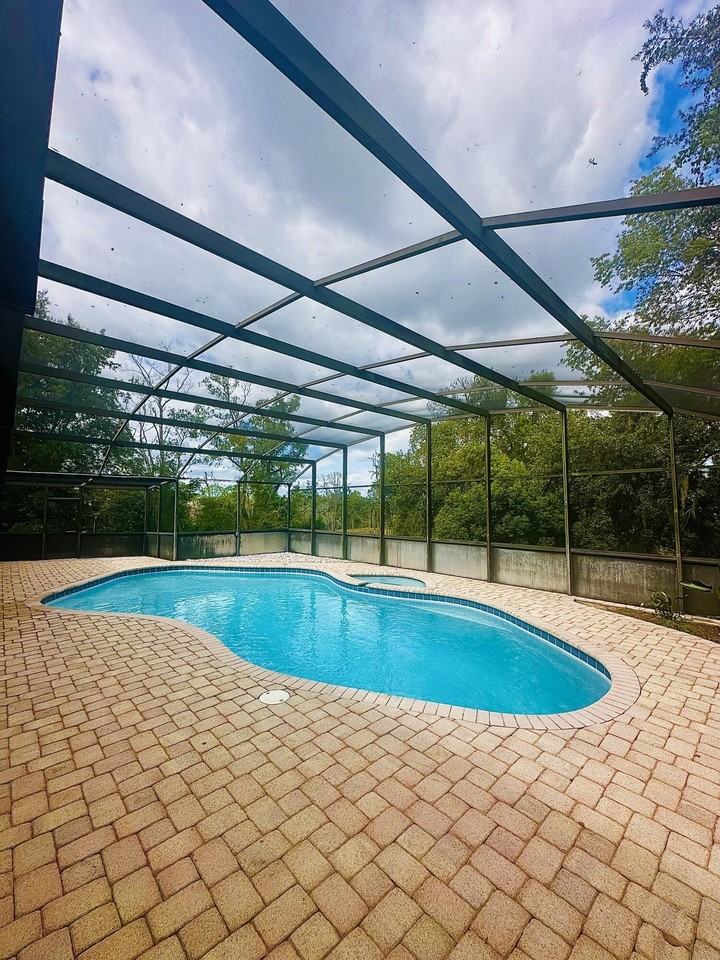 2120 Lakebreeze Way - Photo 6 of 27