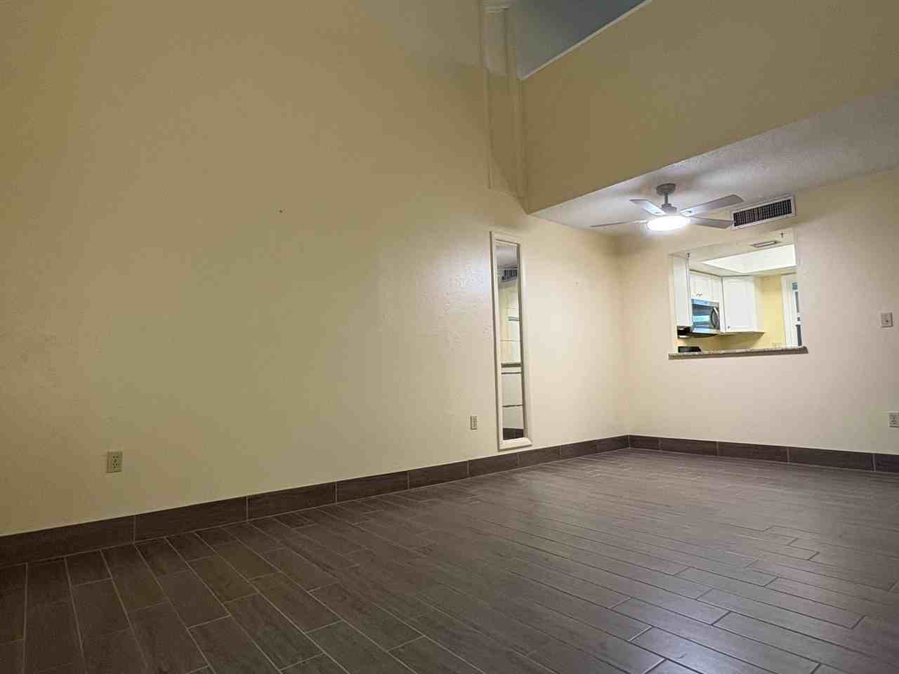 802 Shorewinds Dr #A - Photo 4 of 20