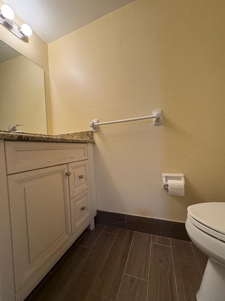 802 Shorewinds Dr #A - Photo 6 of 20