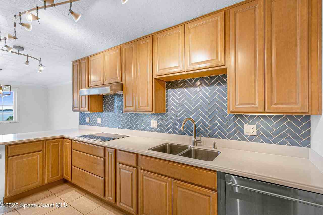 115 Indian River Drive #327 - Photo 6 of 47