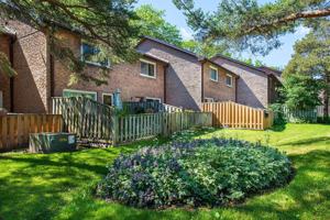 featured image of 452 Arlington Boulevard