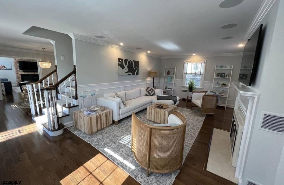 8601 Winchester Ave - Photo 6 of 21