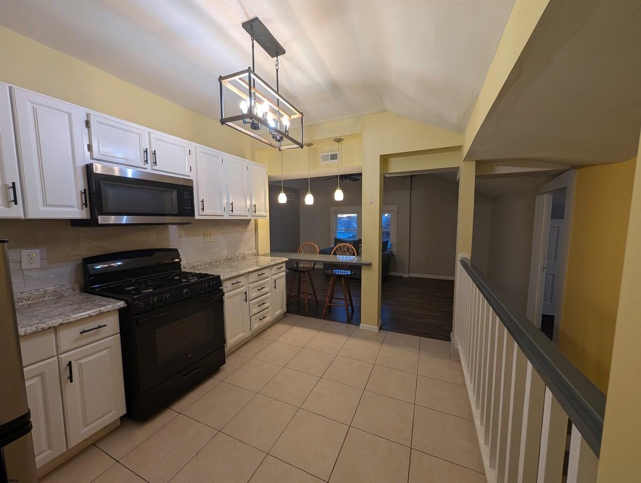 6506 Ventnor Ave - Photo 5 of 15