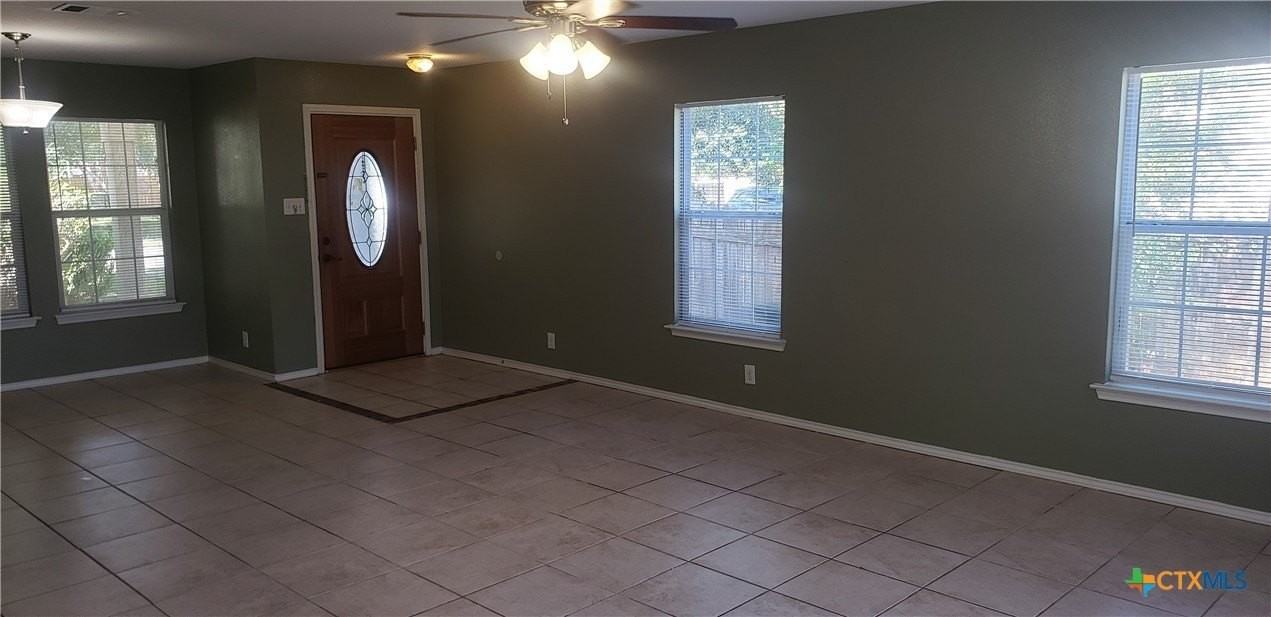 84 Elm Hill Ct - Photo 5 of 19