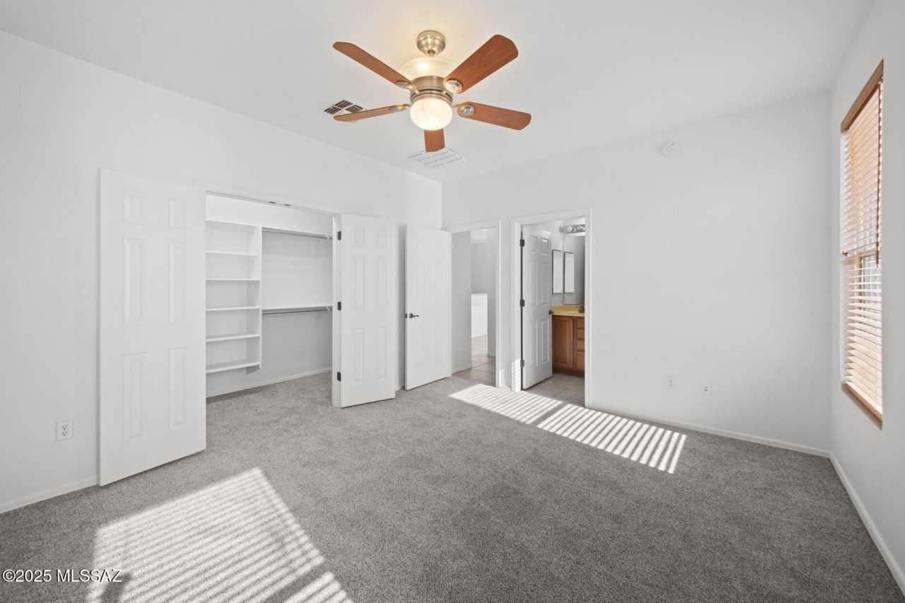 4873 West Calle Don Manuel - Photo 7 of 36