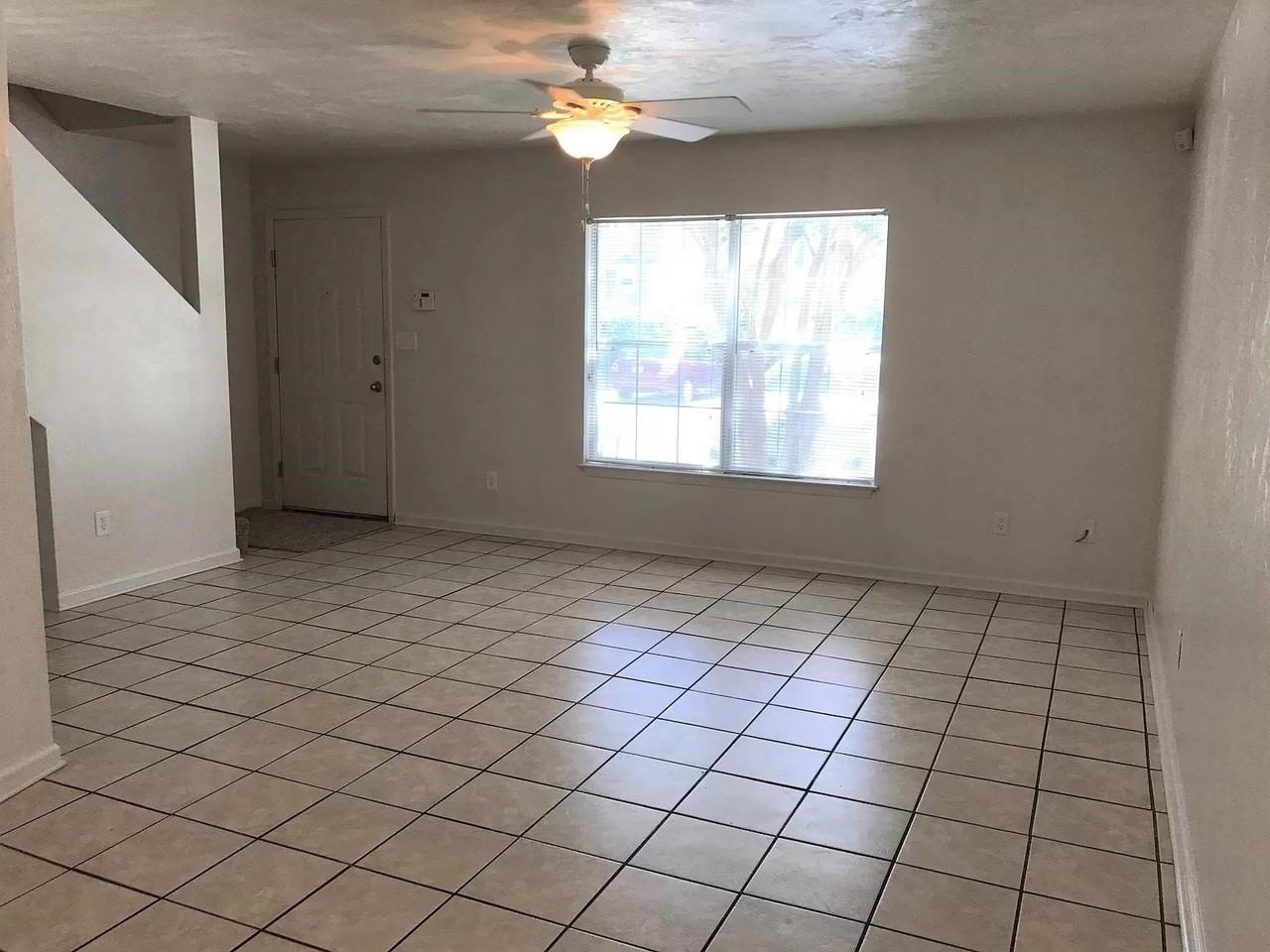 1340 Hancock Street #B - Photo 4 of 11