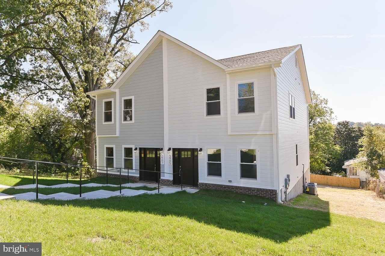 5905 Eads Street Northeast